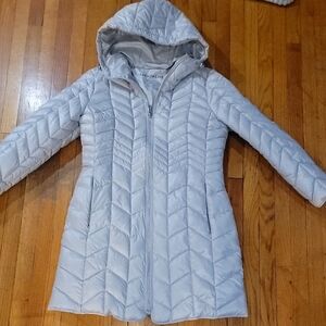 Kenneth Cole Women's Light Gray Hooded Puffer Jacket
